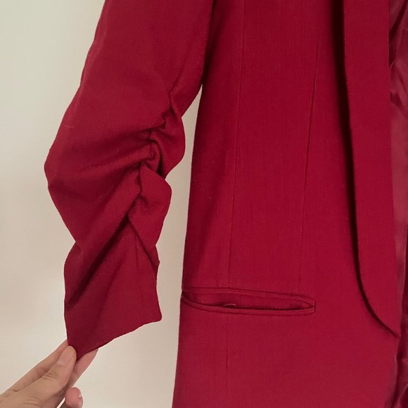 H&M red blazer, size US 2-4 - Picture 5 of 7